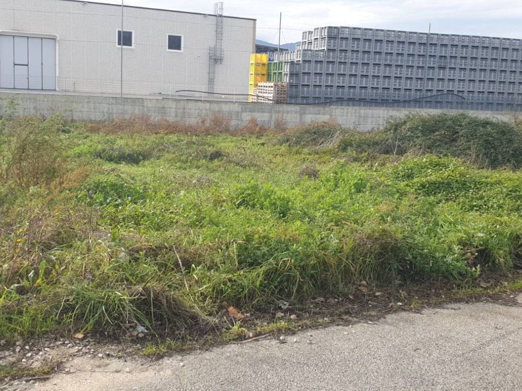 Terreno a Montesarchio in Via Francesco Caracciolo - Foto 3