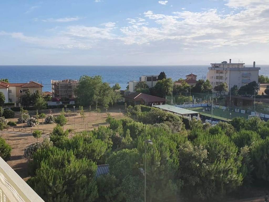 Appartamento a Follonica in Via Puccini, 29 - Foto 2