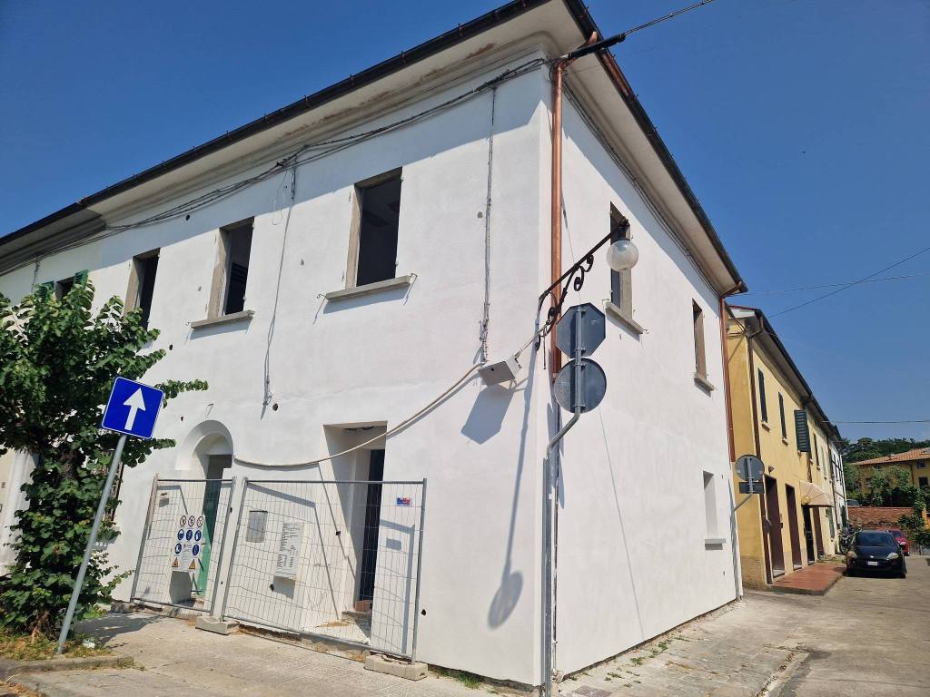 Appartamento a Serravalle pistoiese in Piazza Vittorio Veneto, 41 - Foto 2