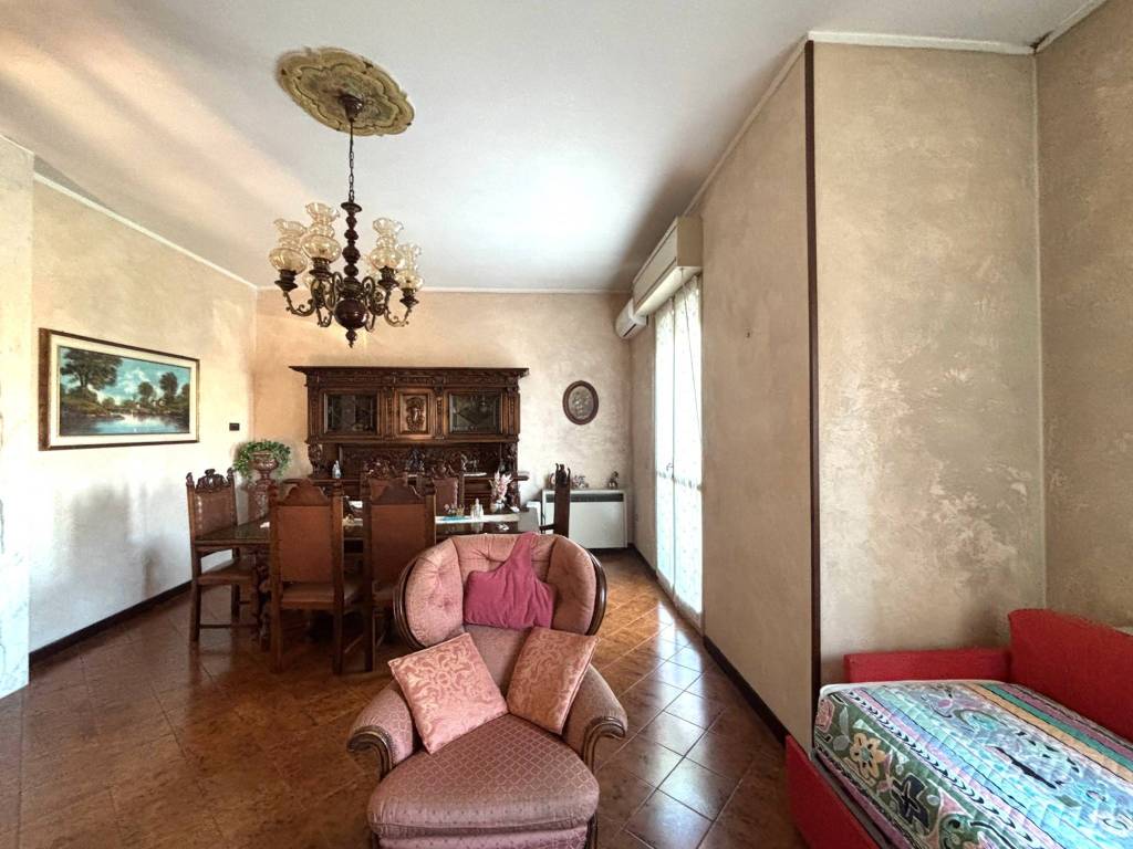 Villa a Mantova in Viale Giuseppe Di Vittorio - Foto 4
