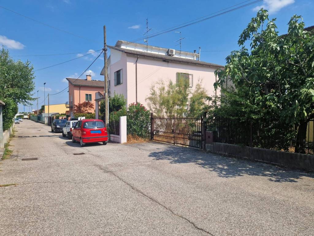 Appartamento a Verona in Strada La Rizza - Foto 4
