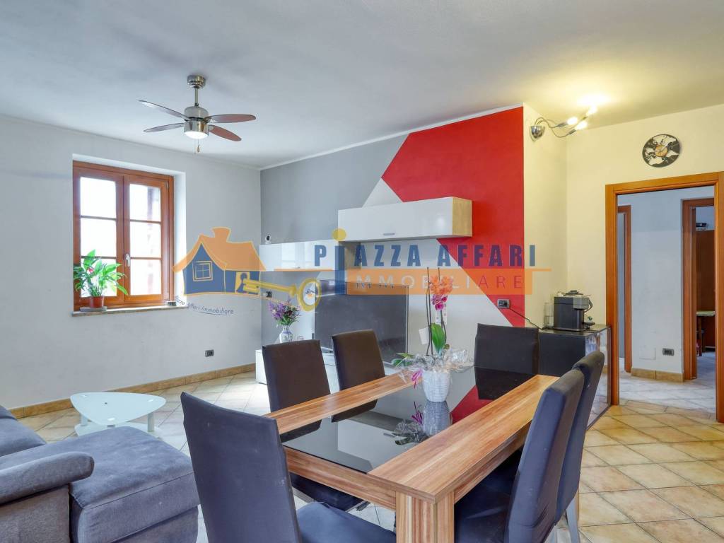 Appartamento a Carnago in via Mazzini Giuseppe, 1 - Foto 5
