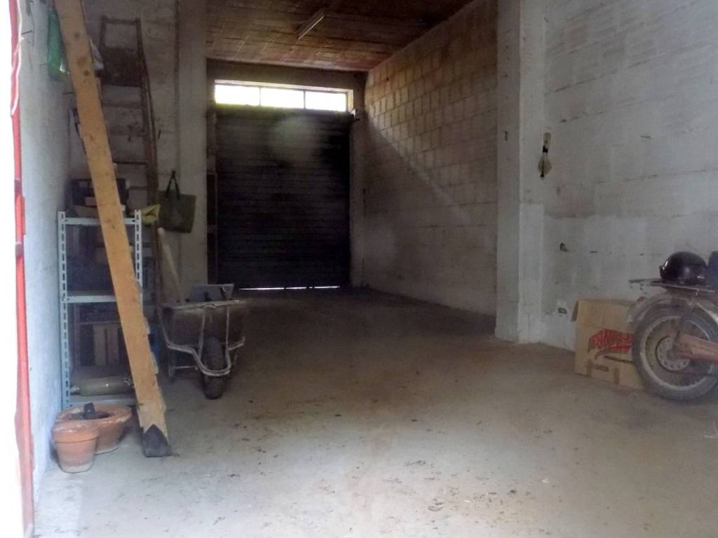 Casa indipendente a Acquaviva delle fonti in Via Luca Tricarico, 5 - Foto 4