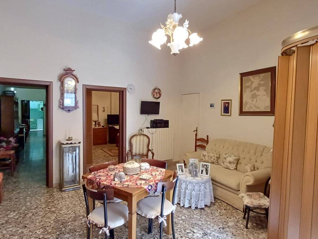 Appartamento a Francavilla fontana in Via Montebello - Foto 4