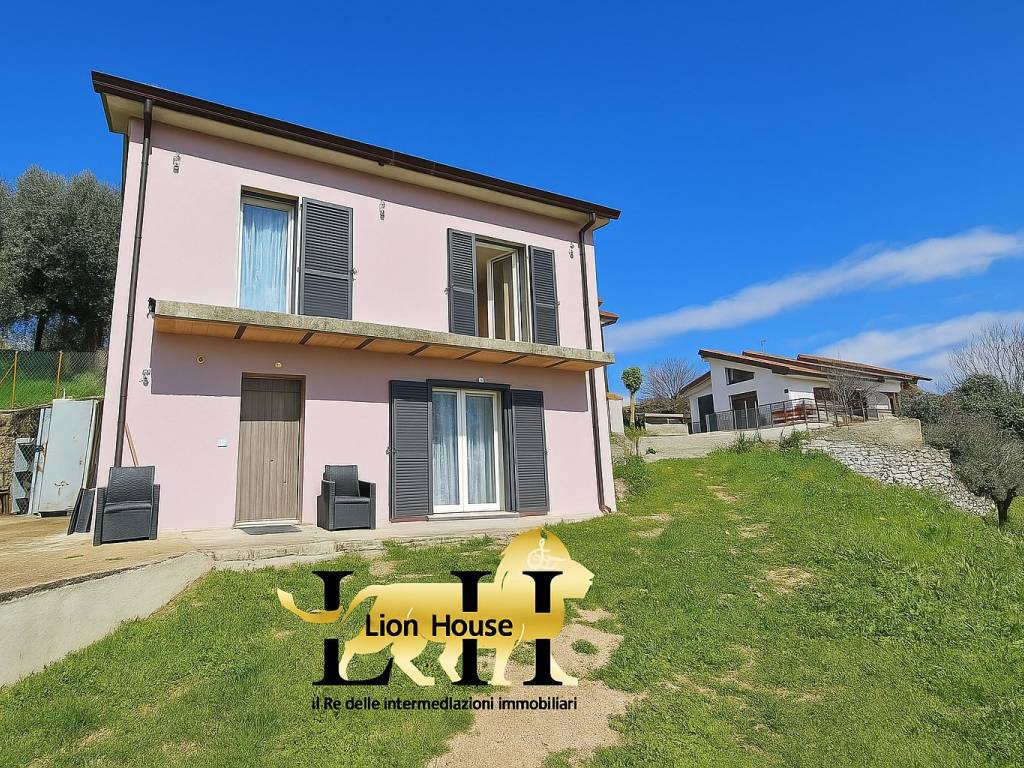 Villa a Frosinone in Via Colle Roffio, 13 - Foto 2