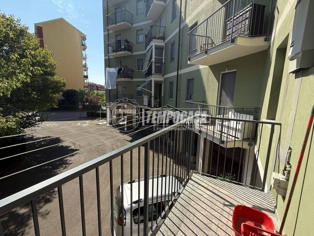 Appartamento a Asti in Piazzale Bixio Nino 7 - Foto 4