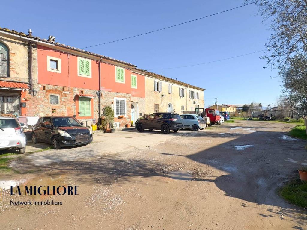 Appartamento a Pistoia in Via Traversa del Pillone - Foto 4