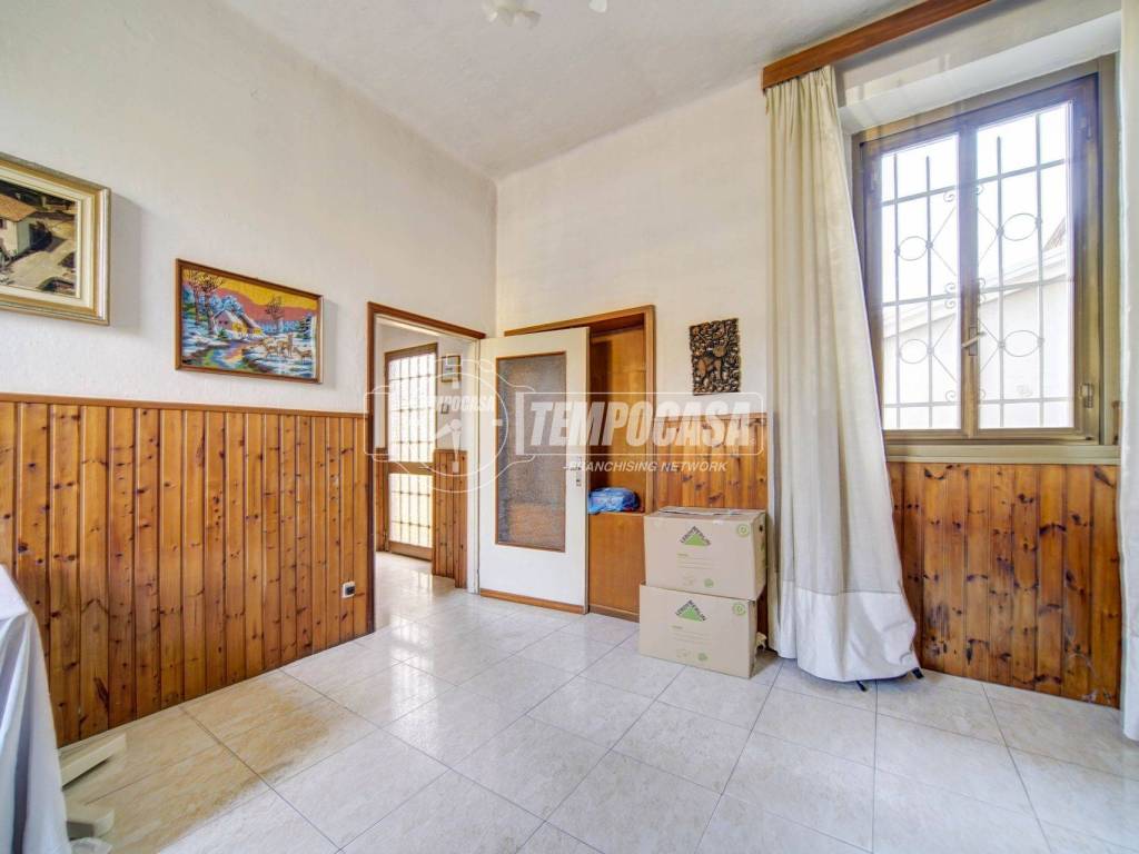 Villa a Besnate in Via Fogazzaro 2 - Foto 3