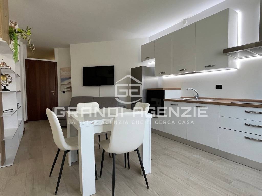 Appartamento a Verona in Via Ugo Zannoni, 8 - Foto 2