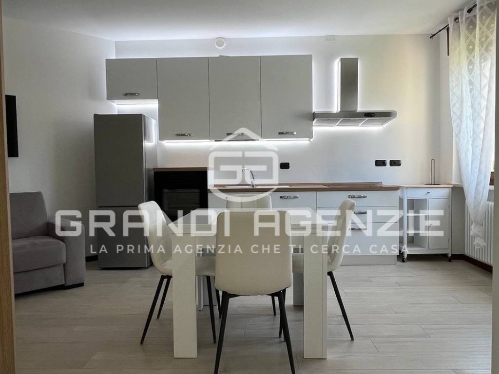 Appartamento a Verona in Via Ugo Zannoni, 8 - Foto 4