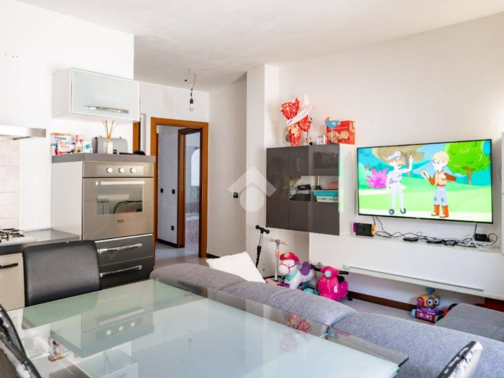 Appartamento a Valmadrera in Via volta, 002 - Foto 5