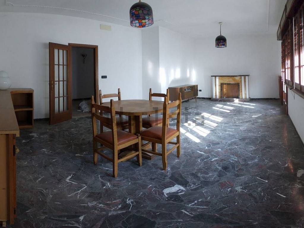 Villa a Codigoro in Via Pontelangorino Centro, 50 - Foto 2