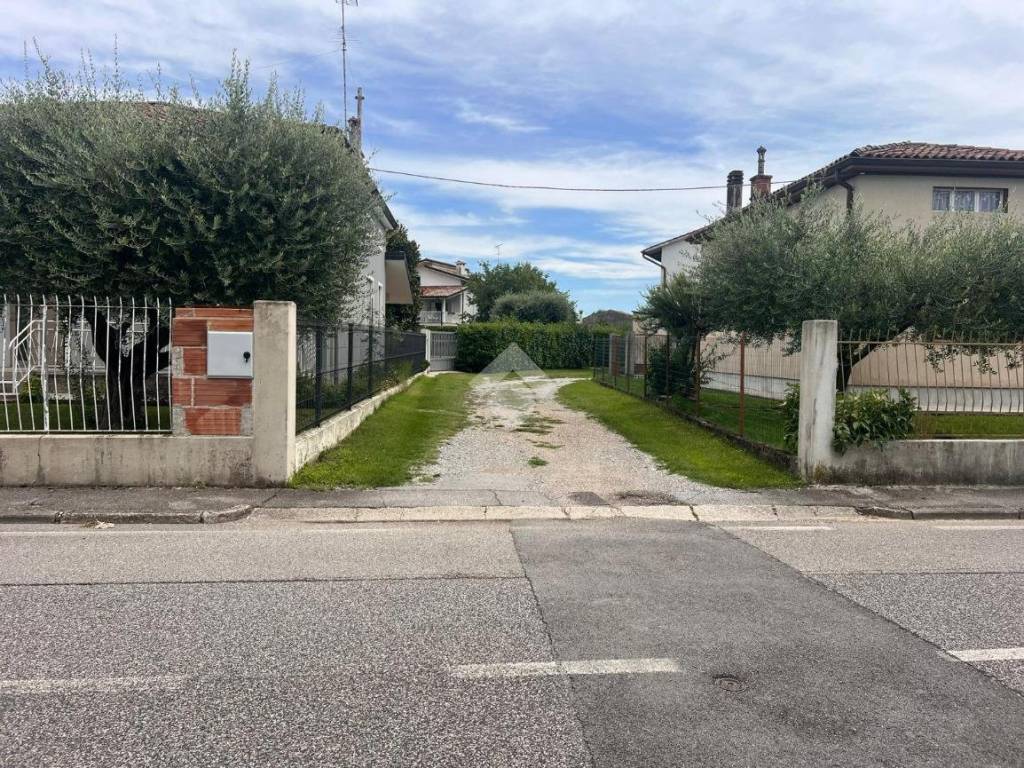 Terreno a Mariano del friuli in Via D'Olea - Foto 3