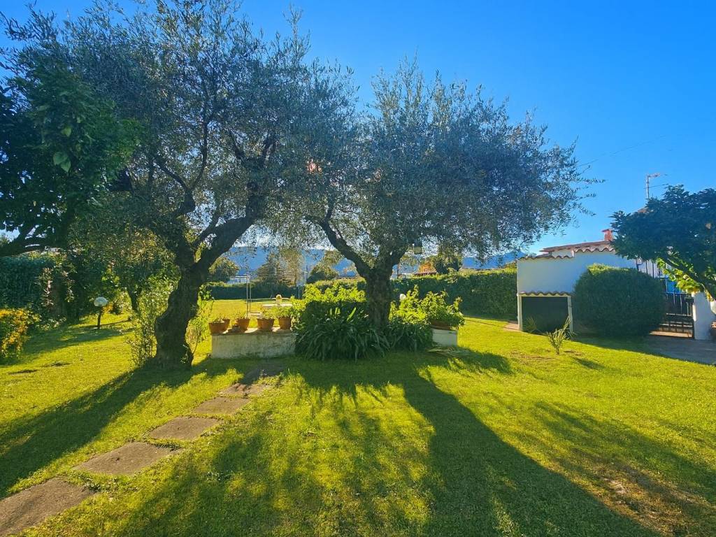 Villa a San felice circeo in Via Giacomo Leopardi, 35 - Foto 4