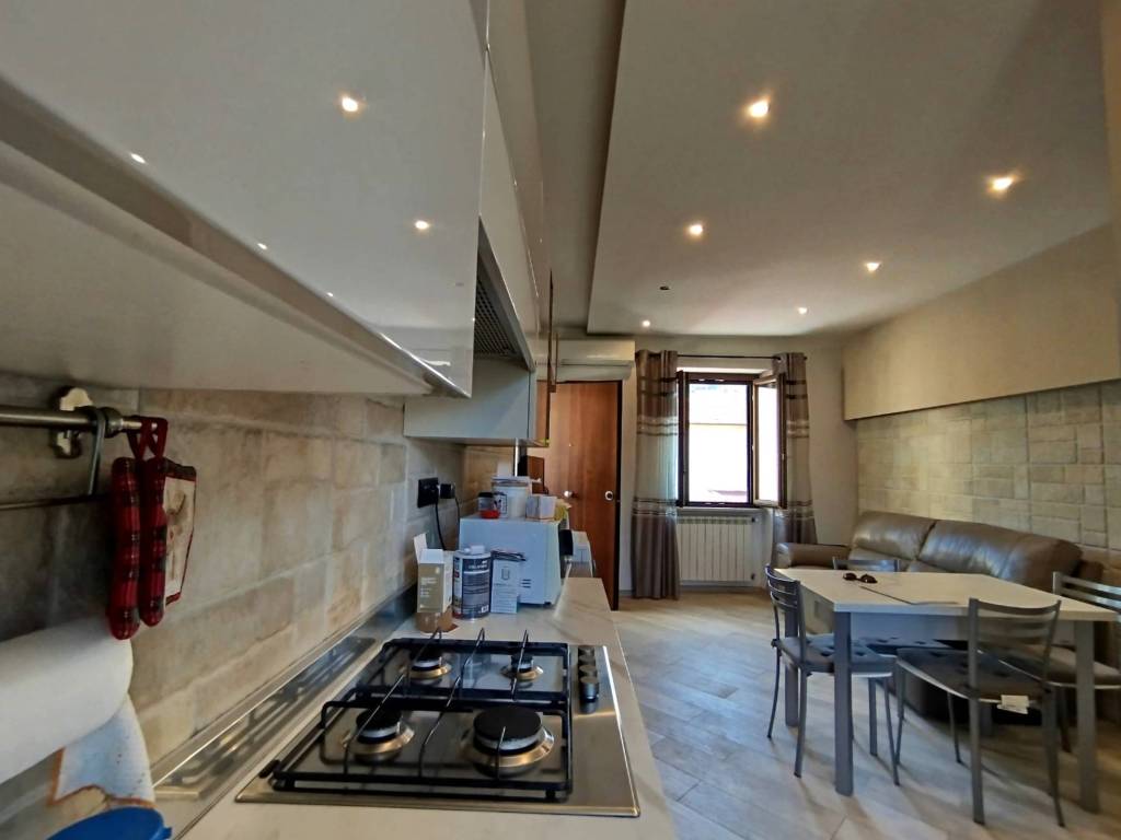 Casa indipendente a Salerno in Via Gabriele D'Annunzio - Foto 5