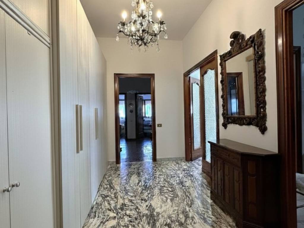 Appartamento a Frosinone in Viale Giuseppe Mazzini, 12 - Foto 2