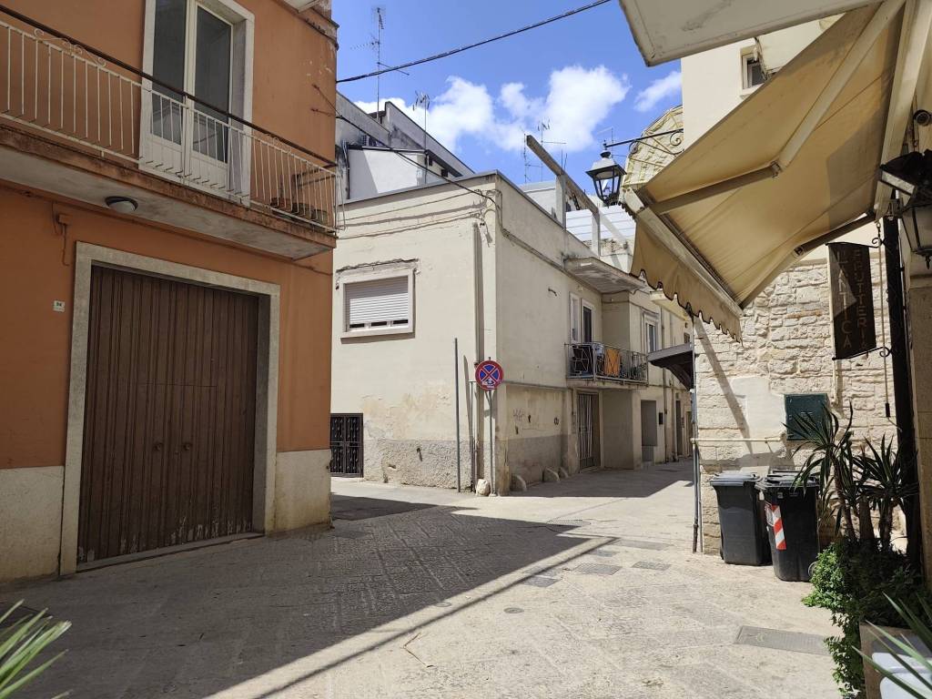 Immobile a Acquaviva delle fonti in Via Nicola Abrusci - Foto 5