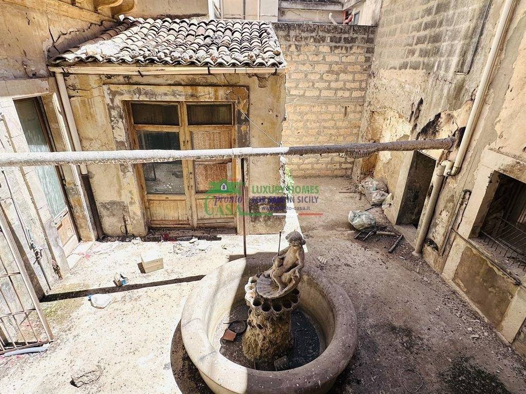 Casa indipendente a Vittoria in VIA CAVOUR - Foto 4