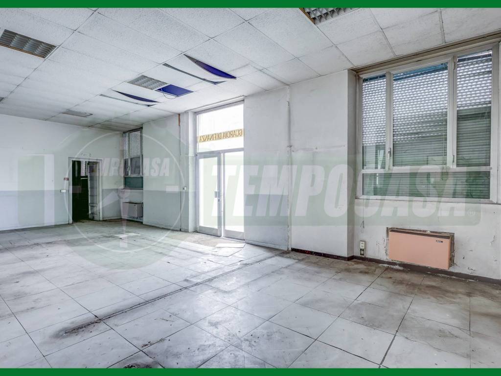 Palazzo / stabile a Gallarate in Via Angelo Pegoraro - Foto 5
