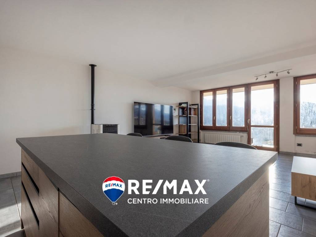 Villa a Bedero valcuvia in Via Mondonico - Foto 3