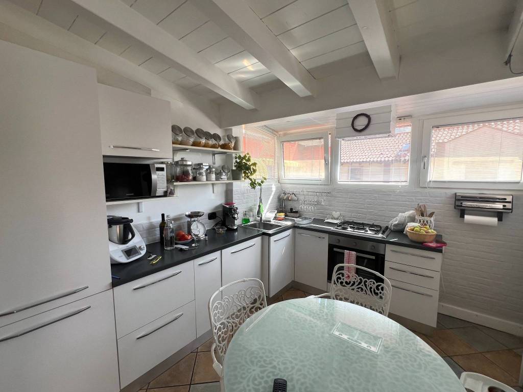 Appartamento a Binago in Via Regazzoni, 8 - Foto 4