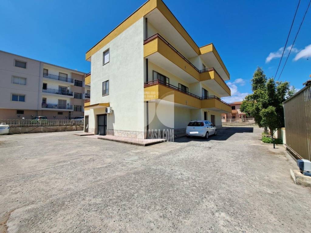 Casa indipendente a Crotone in Via san Mauro Marchesato - Foto 2