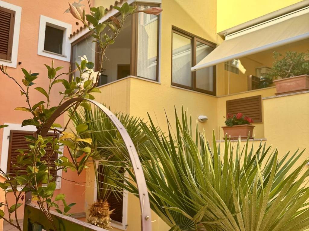 Appartamento a Santa teresa gallura in Strada Muzzeddu - Foto 2