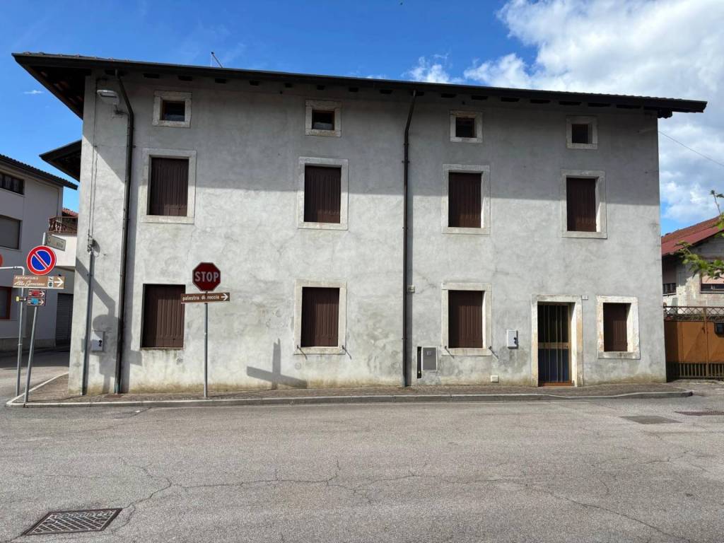 Villa a Travesio - Foto 2