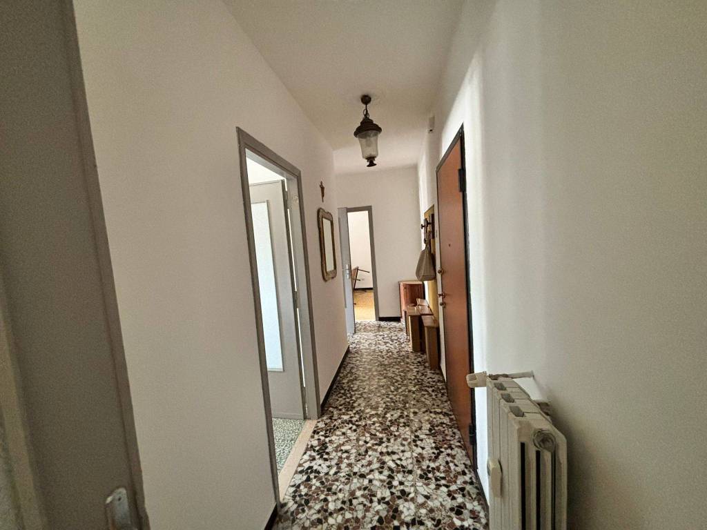Appartamento a Canelli in Viale Risorgimento - Foto 4