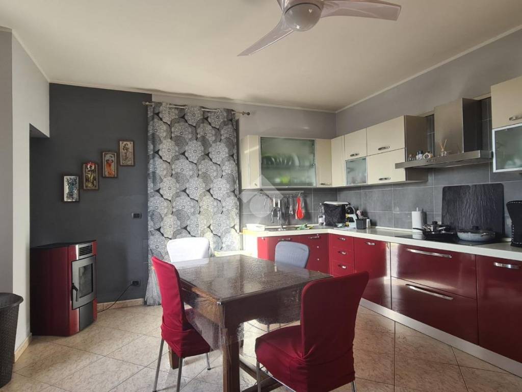 Appartamento a Bra in VIA DON LUIGI ORIONE, 202 - Foto 3