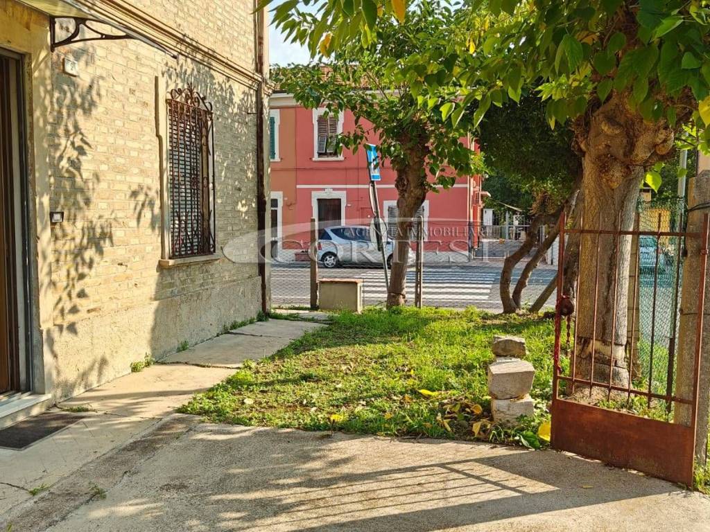 Casa indipendente a Fano in Viale Piceno, 198 - Foto 4