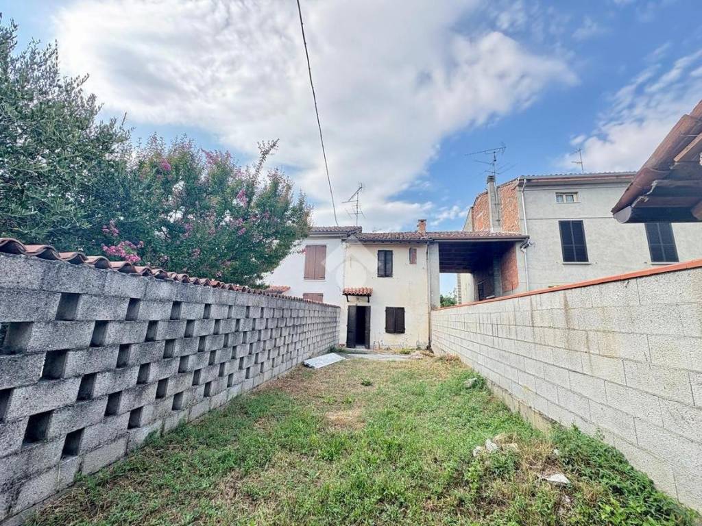 Casa indipendente a Gussola in Via Chiosi Inferiori, 6 - Foto 4