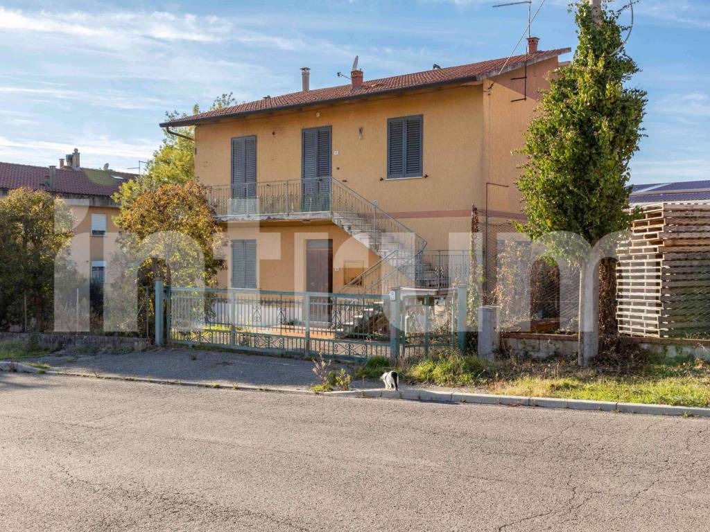 Villa a Castiglion fiorentino in via Gio Batta Brilli 16 - Foto 5