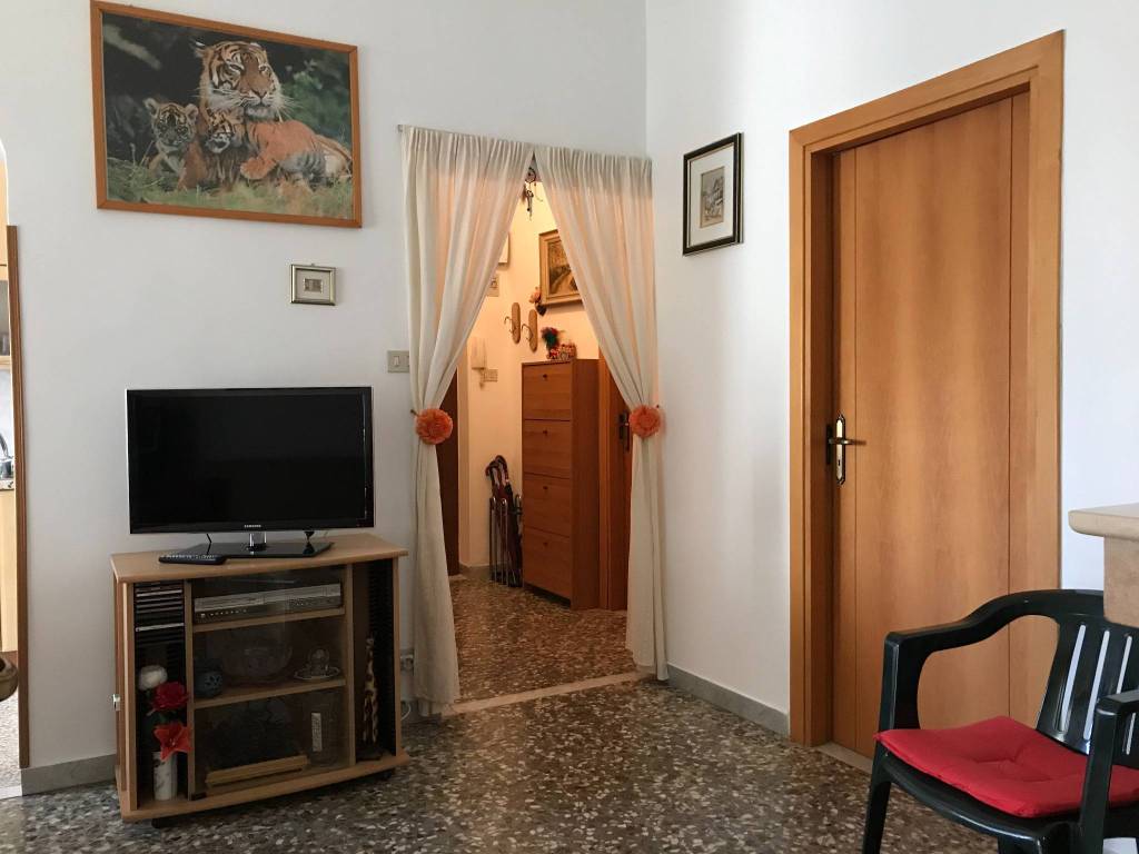 Appartamento a Ceglie messapica in Via San Francesco d'Assisi - Foto 3