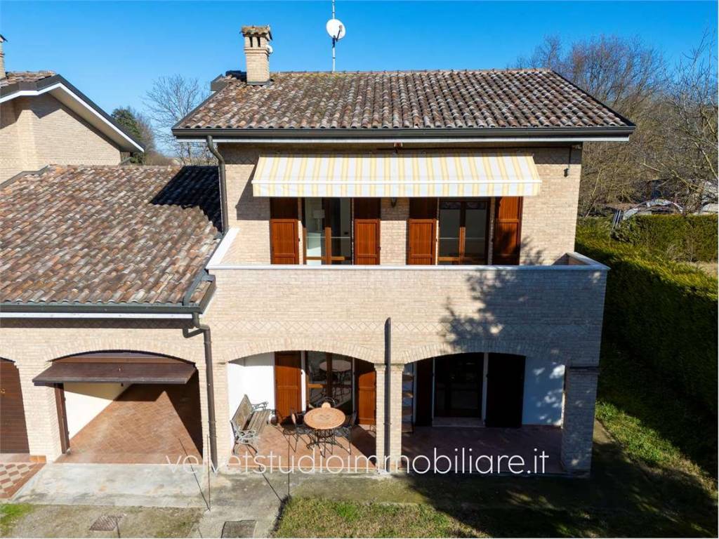 Villa a Bomporto in Via Barbieri - Foto 2