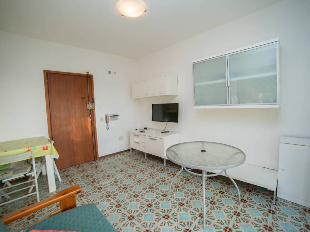 Appartamento a Comacchio in Viale Giacomo Leopardi, 12 - Foto 2