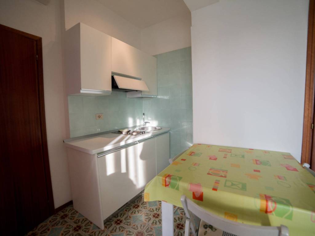 Appartamento a Comacchio in Viale Giacomo Leopardi, 12 - Foto 3