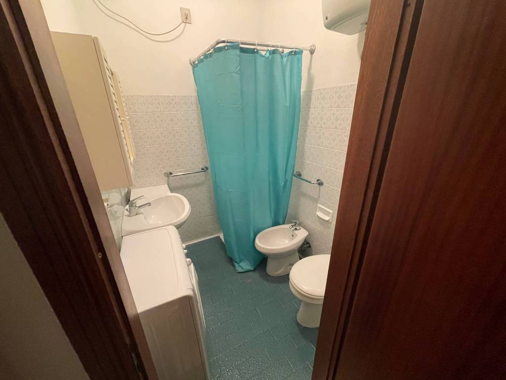 Appartamento a Comacchio in Viale Giacomo Leopardi, 12 - Foto 5