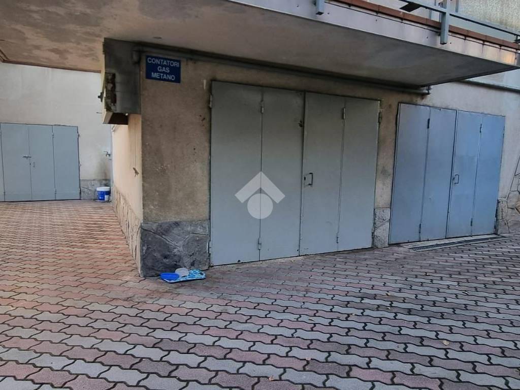 Box / garage a Como in Via G. B. Scalabrini, 20 - Foto 2