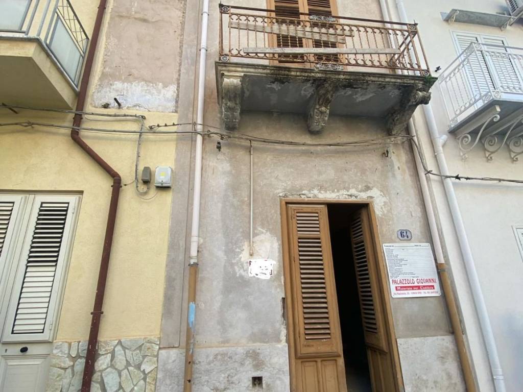 Palazzo / stabile a Cinisi in Via Salvatore Badalamenti - Foto 2