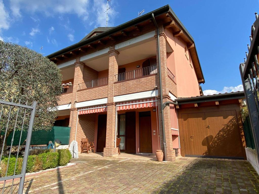 Villetta a schiera a San martino in rio in Via Pietro Alberti - Foto 2