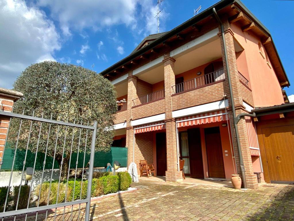 Villetta a schiera a San martino in rio in Via Pietro Alberti - Foto 3