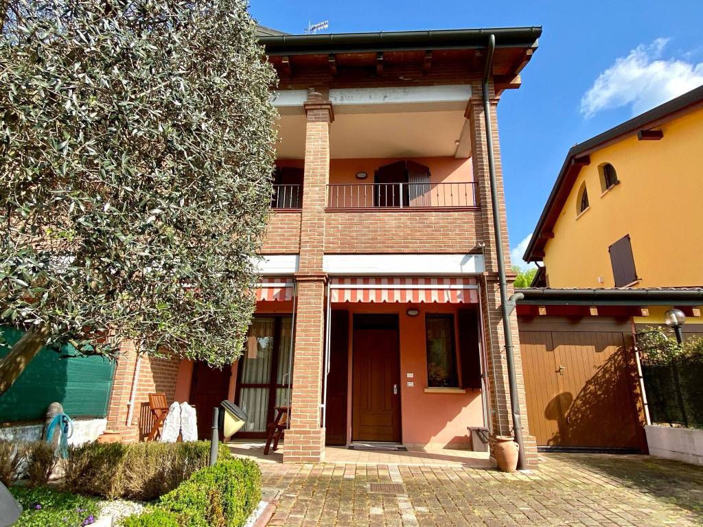 Villetta a schiera a San martino in rio in Via Pietro Alberti - Foto 4