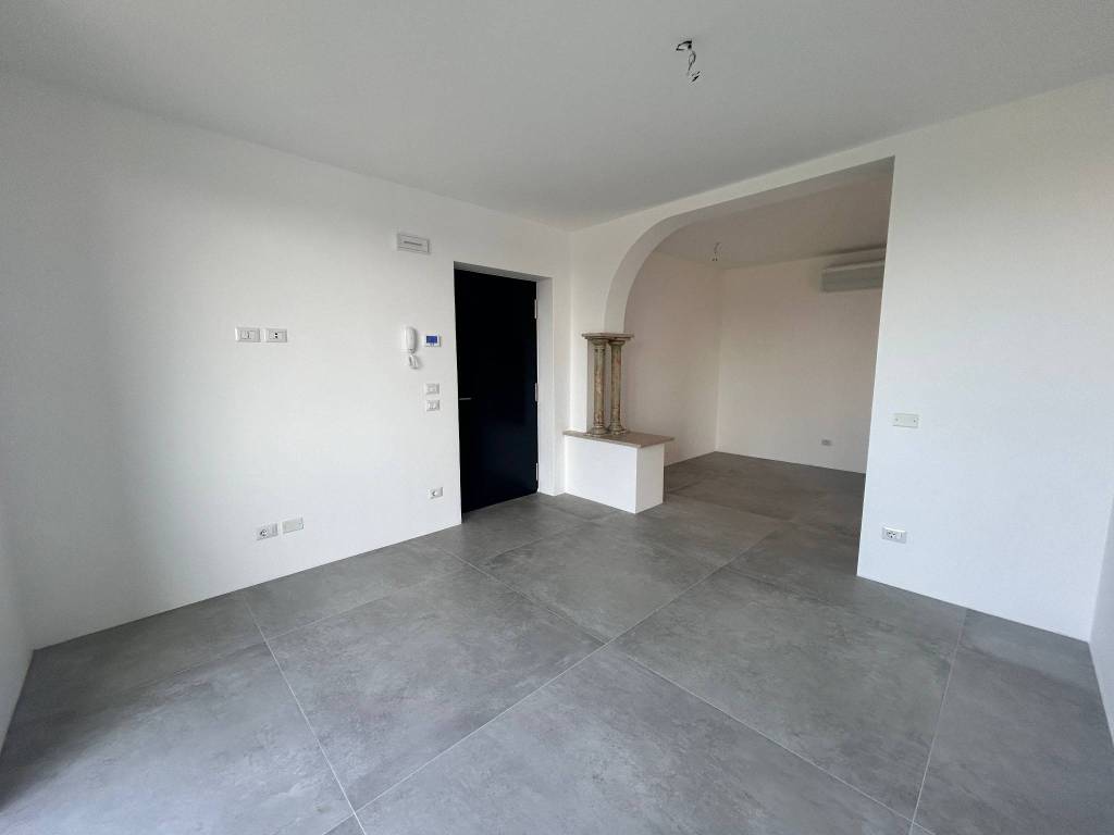 Appartamento a Peschiera del garda in Via Bell'Italia - Foto 5
