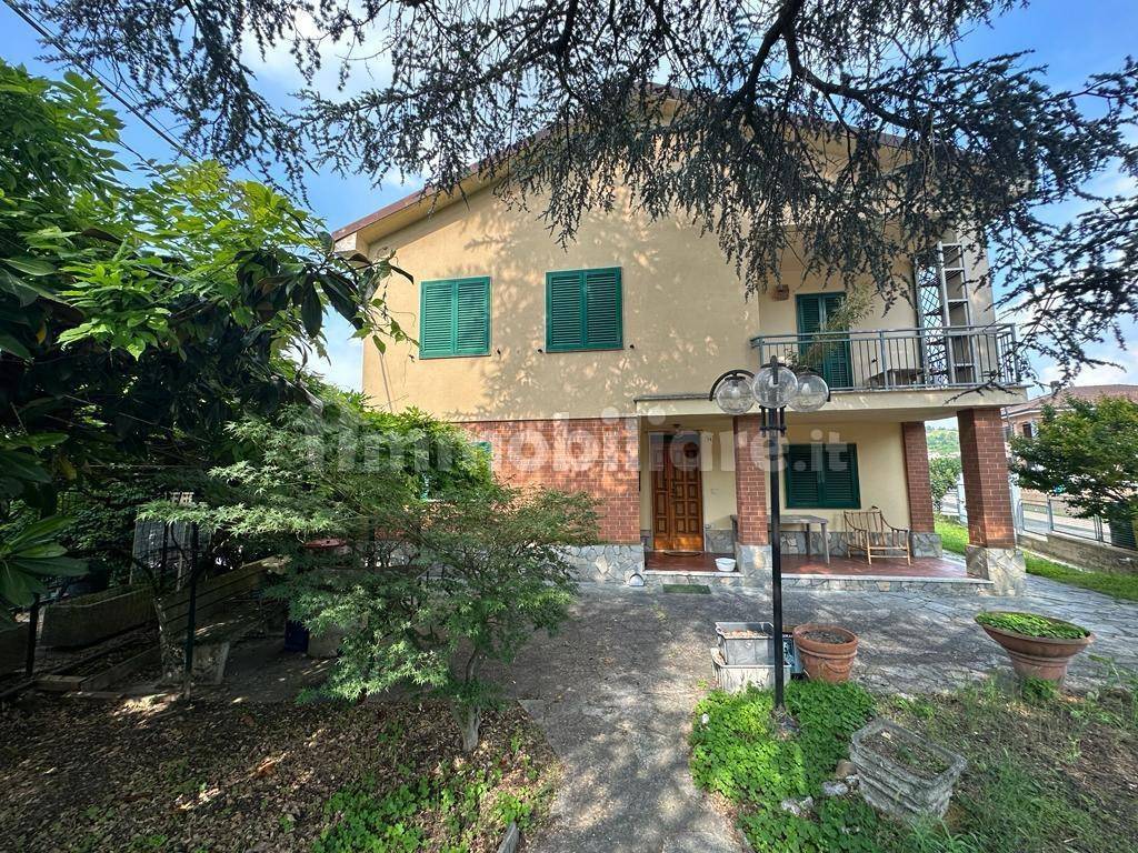 Villa a Costigliole d'asti in Via Giacomo Scotti, 14 - Foto 2