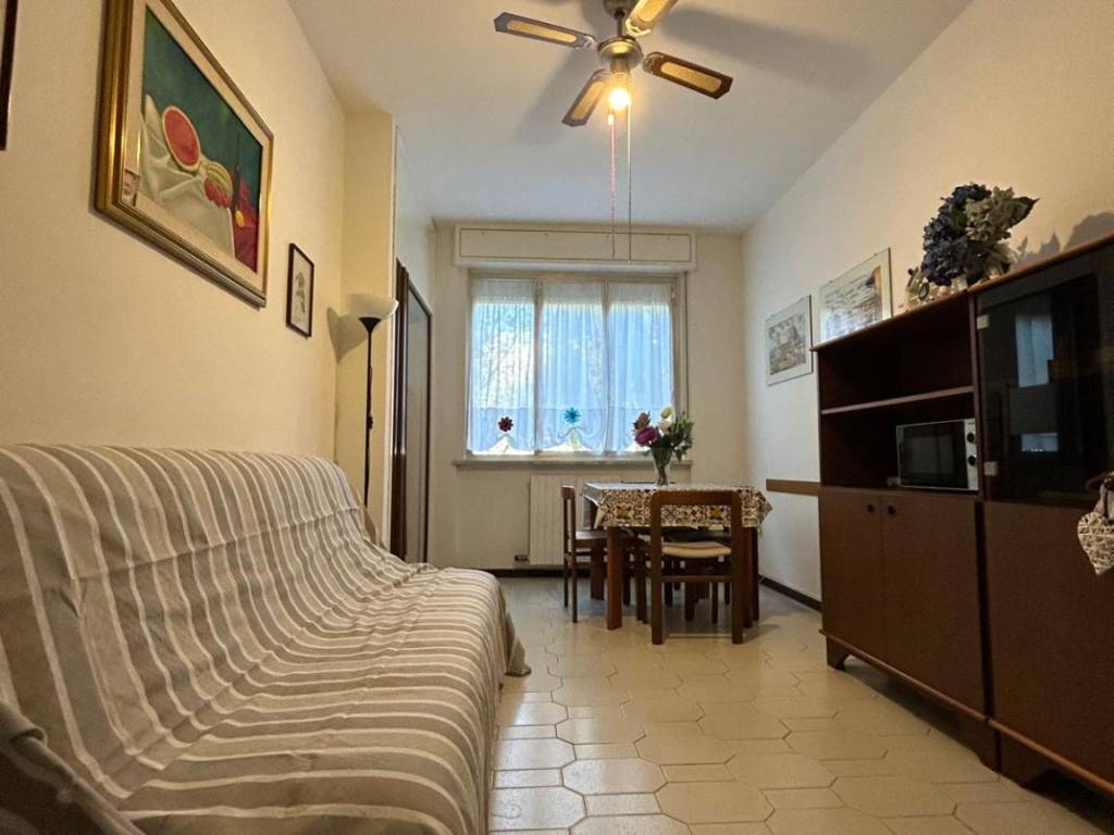 Appartamento a Follonica in Via dei Pini, 5 - Foto 2