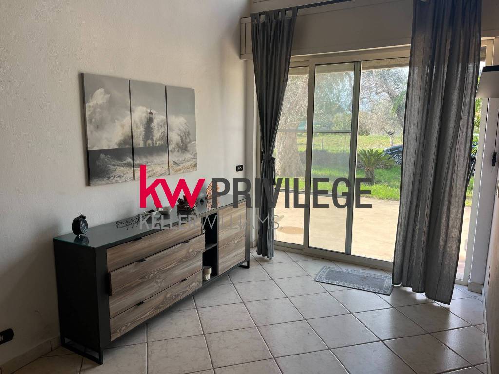 Villa a Mesagne in Strada Comunale Vecchia Latiano - Foto 2