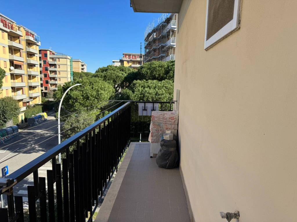 Appartamento a Follonica in Via Lago Maggiore - Foto 3
