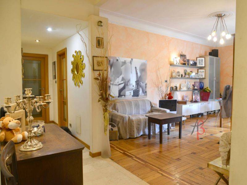 Appartamento a Bordighera in Piazza Giuseppe Mazzini - Foto 2