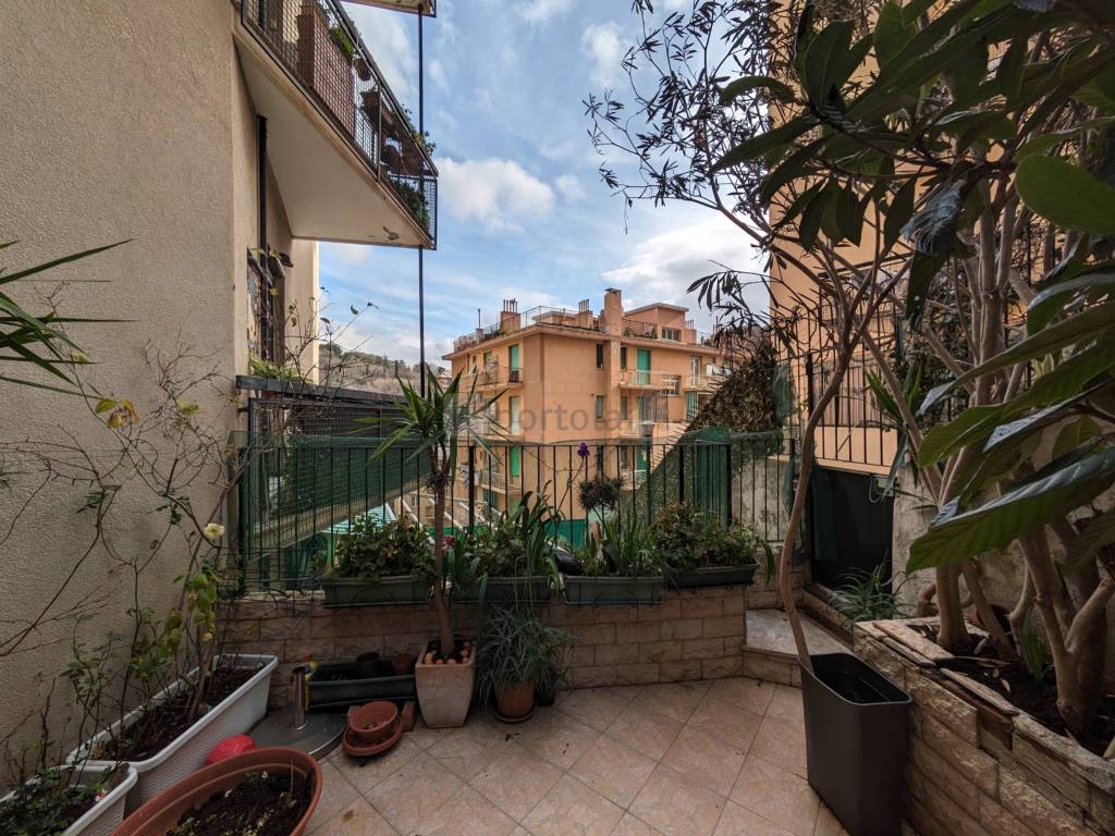 Appartamento a Genova in Via Enrico Hilyer Giglioli - Foto 3